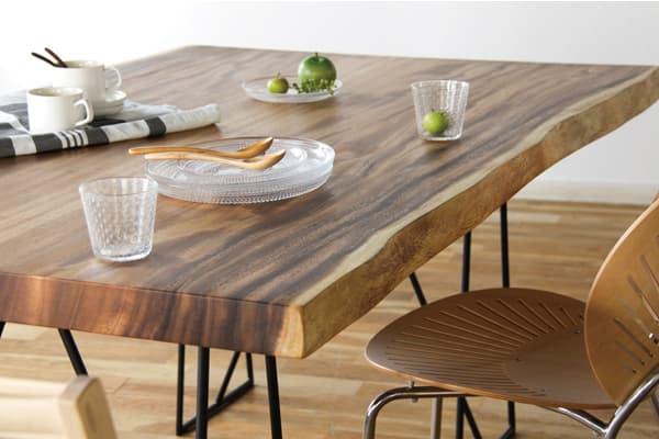 モンキーポッド一枚板テーブル2