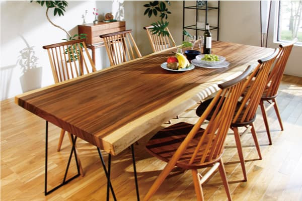 モンキーポッド一枚板テーブル3