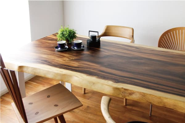 モンキーポッド一枚板テーブル5