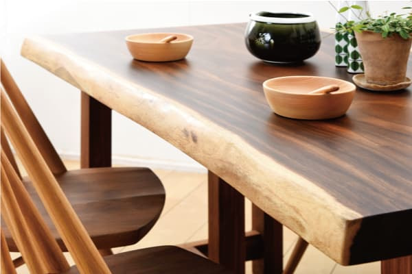 モンキーポッド一枚板テーブル4